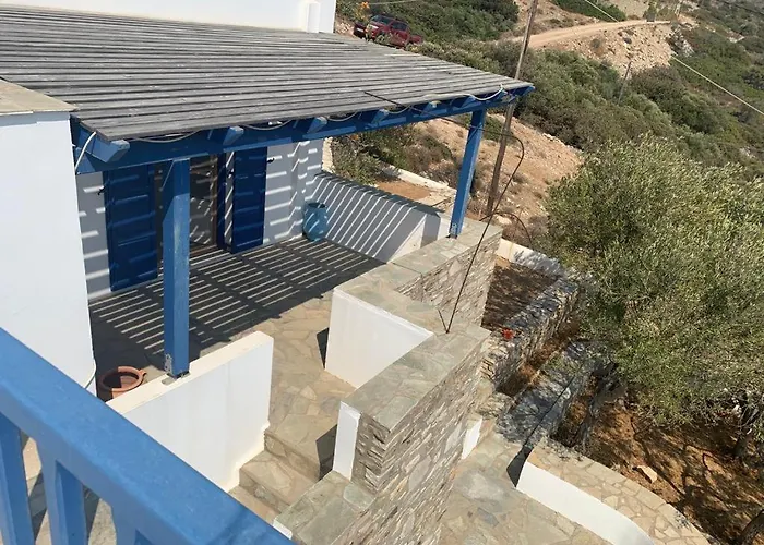 Saint Georges * Agios Georgios (Antiparos)