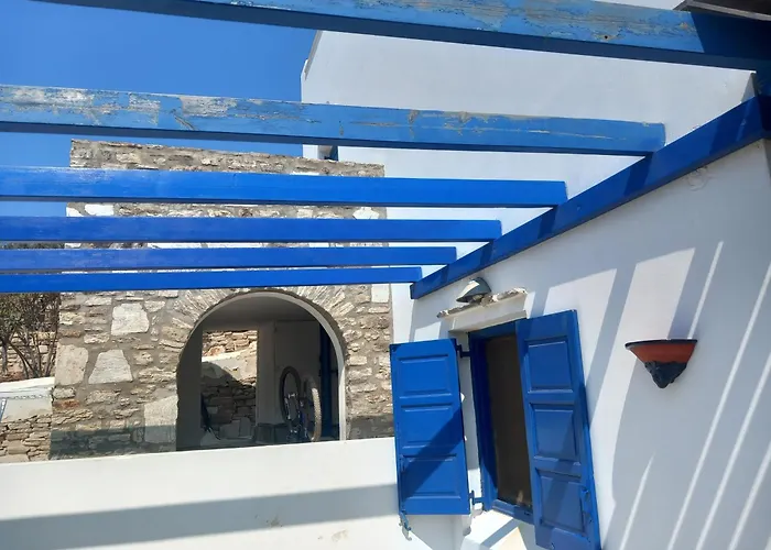 Saint Georges * Agios Georgios (Antiparos)